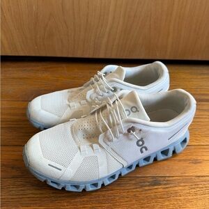 Cloud 5 White Chambray Athletic Shoes